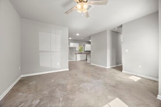 18627 Greenwell Springs Rd in Central, LA - Building Photo - Building Photo