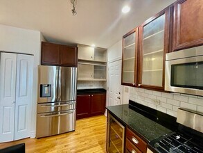 6301 N Richmond St in Chicago, IL - Building Photo - Building Photo