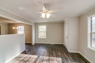 713 Ridgecrest Dr in Clarksville, TN - Building Photo - Building Photo