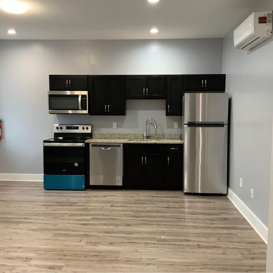 4632 Centre Ave Apartments and Nearby Pittsburgh Apartments For Rent