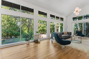 260 NW 114th Ave in Portland, OR - Building Photo