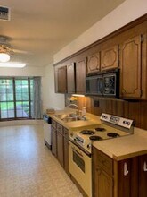 609 Parkwood Dr in Long Beach, MS - Building Photo - Building Photo
