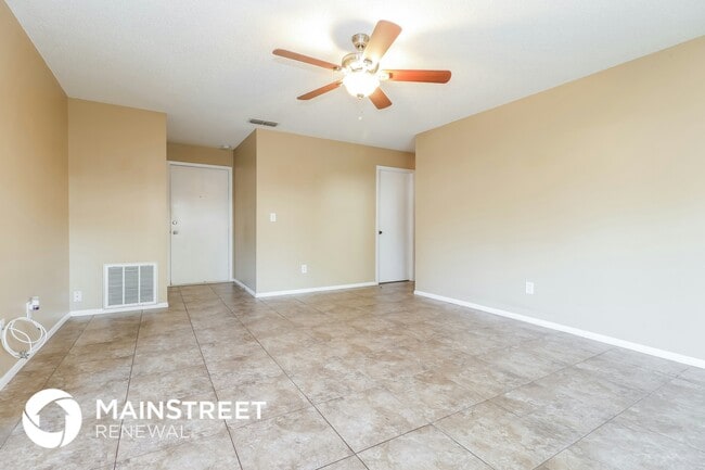 1923 Chesapeake Ct in Oldsmar, FL - Building Photo - Building Photo
