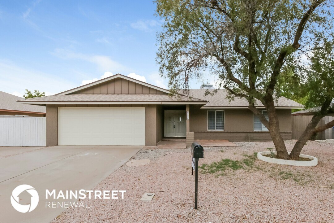 716 W Marlboro Dr in Chandler, AZ - Building Photo