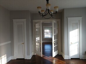 4608 S 3rd St in Louisville, KY - Foto de edificio - Building Photo