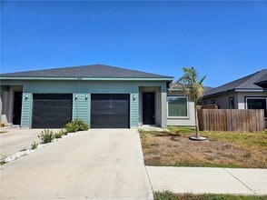 17 Saketa Ln in Brownsville, TX - Building Photo - Building Photo