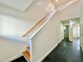 4214 Swiss Ave in Dallas, TX - Foto de edificio - Building Photo