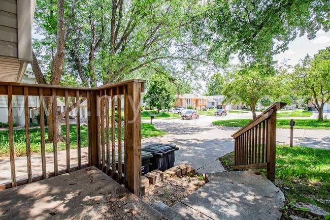 2205 N 125th Ave Cir in Omaha, NE - Building Photo - Building Photo