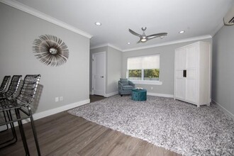 77 S Tyson Ave in Floral Park, NY - Building Photo - Building Photo