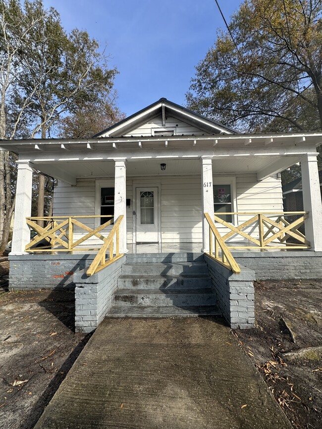 property at 617 Pender St