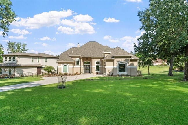 18762 Grand Harbor Point in Montgomery, TX - Building Photo - Building Photo