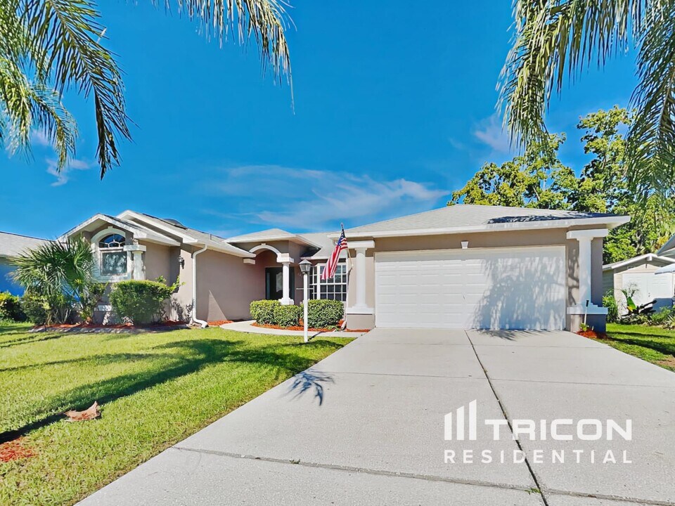 7419 Valley Ct in New Port Richey, FL - Building Photo