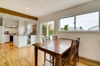 5005 NE Mason Ct in Portland, OR - Building Photo - Building Photo