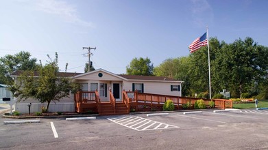 Pine Ridge in Prince George, VA - Building Photo - Building Photo