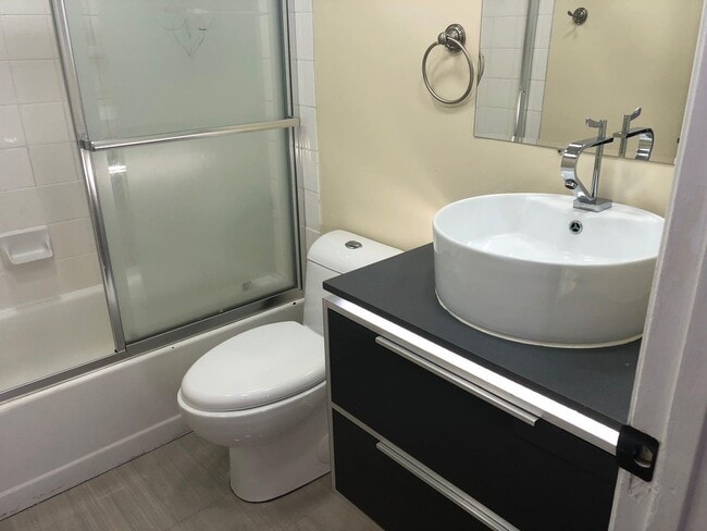 10709 Cleary Blvd, Unit 201 in Plantation, FL - Building Photo - Building Photo