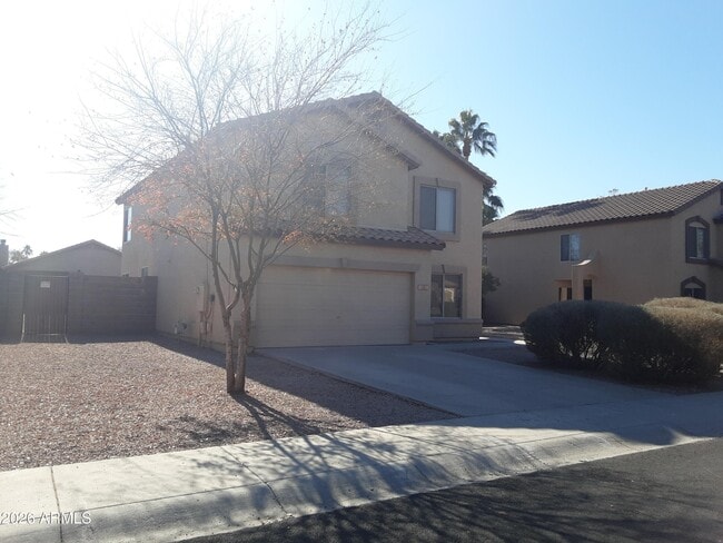 property at 1401 E Jasper Dr