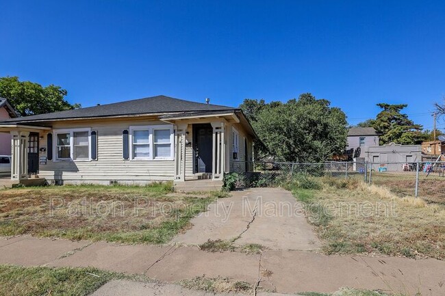 2216 S Polk St in Amarillo, TX - Building Photo - Building Photo