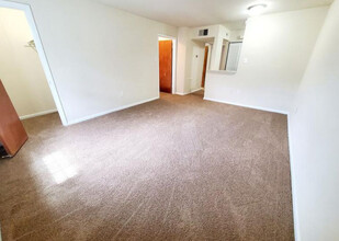 300 S Arthur Ashe Blvd in Richmond, VA - Building Photo - Building Photo