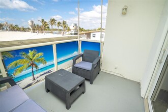 300 Pierce St, Unit 4 in Hollywood, FL - Building Photo - Building Photo