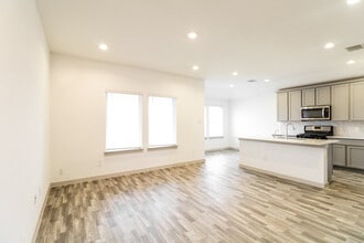214 Serena Pk Ln in Arcola, TX - Building Photo - Building Photo