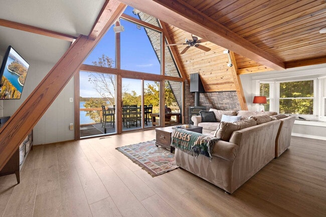 9063 Mundell Rd in Rogers, AR - Building Photo - Building Photo