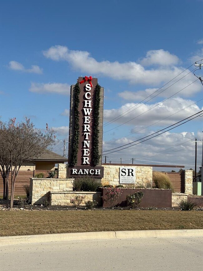 668 Wyatt Wy in Jarrell, TX - Building Photo - Building Photo