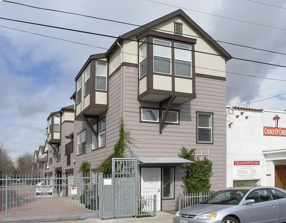 Gateway Commons in Emeryville, CA - Foto de edificio