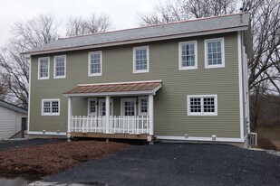 86 S Water St in Vergennes, VT - Building Photo