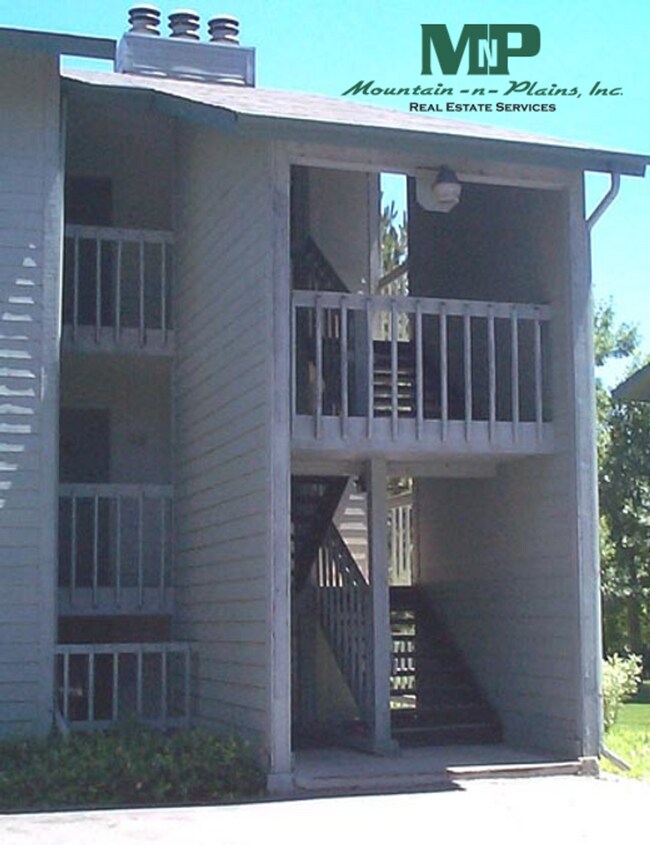 property at 925 Columbia Rd