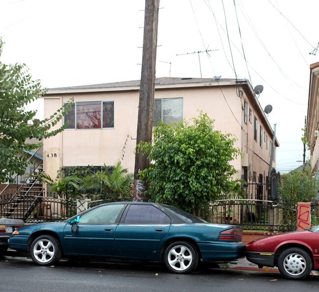 438 E 29th St in Los Angeles, CA - Foto de edificio - Building Photo