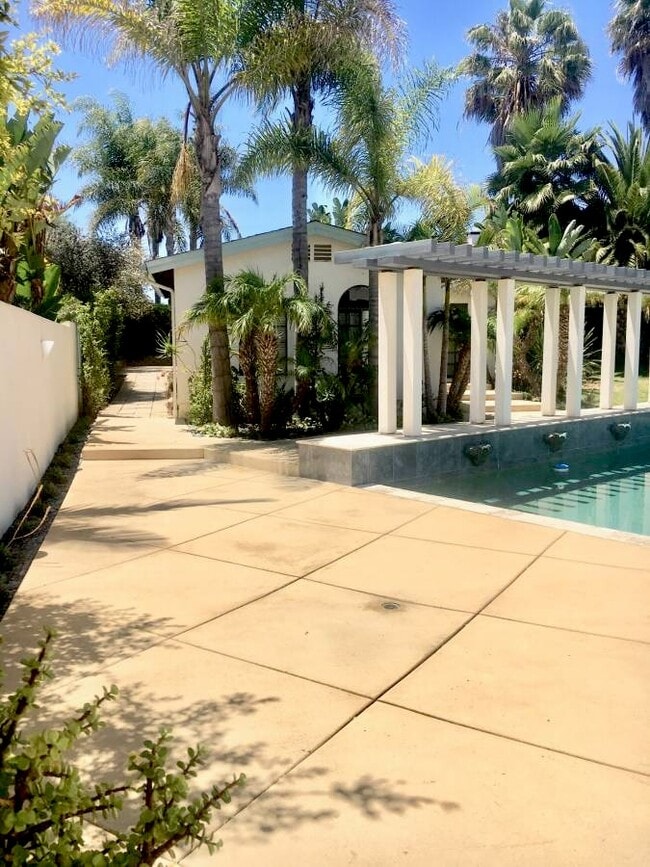 property at 5932 Soledad Mountain Rd