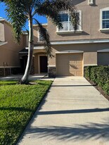 11522 84th St Cir E in Parrish, FL - Building Photo