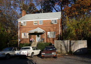 8212 Houston Ct in Takoma Park, MD - Building Photo - Building Photo