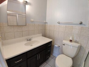 3961 SW 51st St, Unit 1-4 in Fort Lauderdale, FL - Foto de edificio - Building Photo