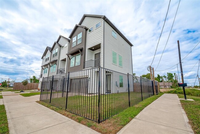 1713 Bardwell St in Houston, TX - Building Photo - Building Photo