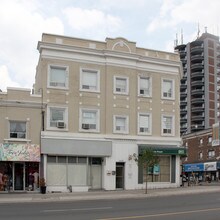 2453-2455 Yonge St in Toronto, ON - Building Photo - Building Photo