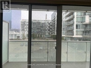 15 Queens Quay E in Toronto, ON - Building Photo - Building Photo