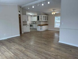 2020 Marmoor Dr in Shelby Township, MI - Building Photo