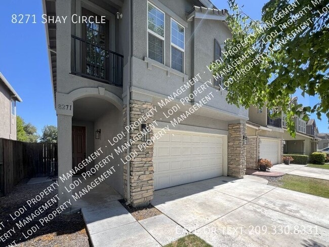 8271 Shay Cir in Stockton, CA - Foto de edificio - Building Photo