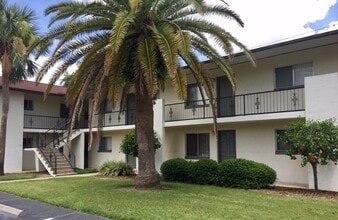 Golfview Apartments in Daytona Beach, FL - Building Photo - Building Photo