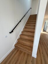 12406 Cantara St in Los Angeles, CA - Building Photo - Building Photo