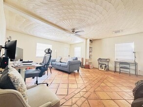 1913 Riverside Dr, Unit 1-3 in Fort Lauderdale, FL - Foto de edificio - Building Photo