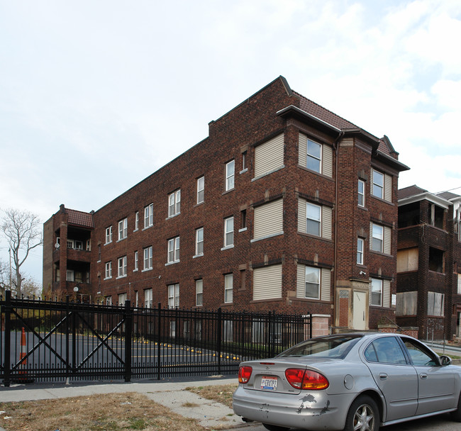 10703 Lee Ave in Cleveland, OH - Building Photo - Building Photo