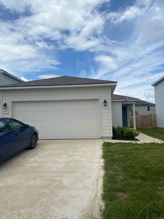 14619 Prairie Clover in San Antonio, TX - Building Photo