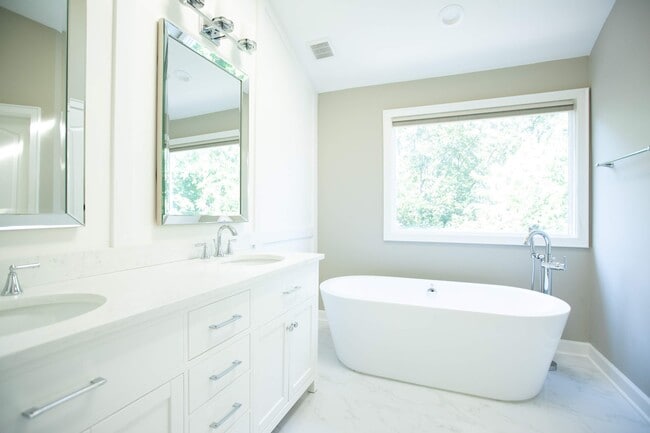 property at 4006 Dogberry Ln