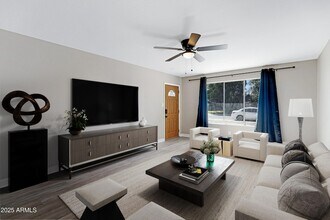 110 W Del Rio Dr in Tempe, AZ - Building Photo - Building Photo