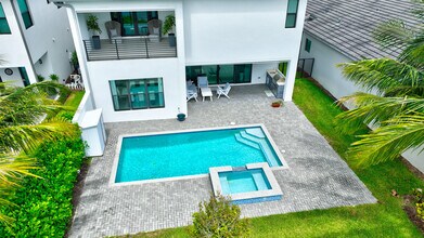 17222 Blue Bayou Dr in Boca Raton, FL - Building Photo - Building Photo