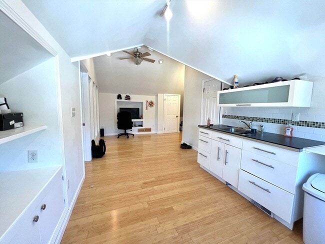 property at 41 Woodward Ave