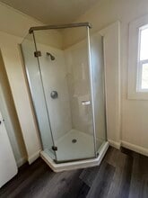 409 E Rose St, Unit 409A East Rose St in Stockton, CA - Building Photo - Building Photo