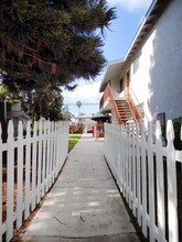 2161 Pasadena Ave in Long Beach, CA - Building Photo - Building Photo